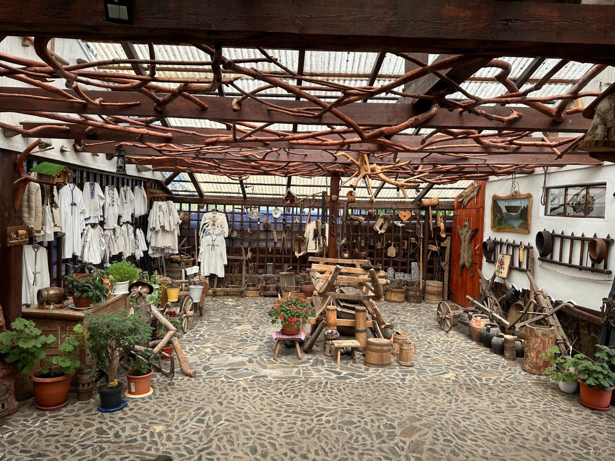 Casa Vlad Hotel Haţeg Екстериор снимка