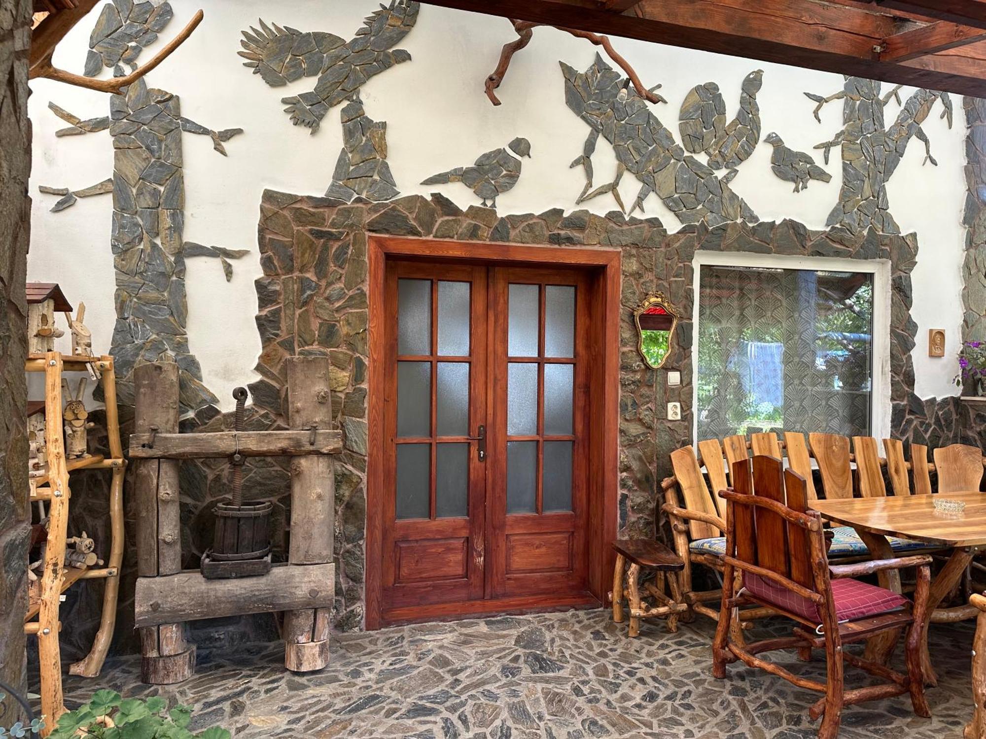 Casa Vlad Hotel Haţeg Екстериор снимка