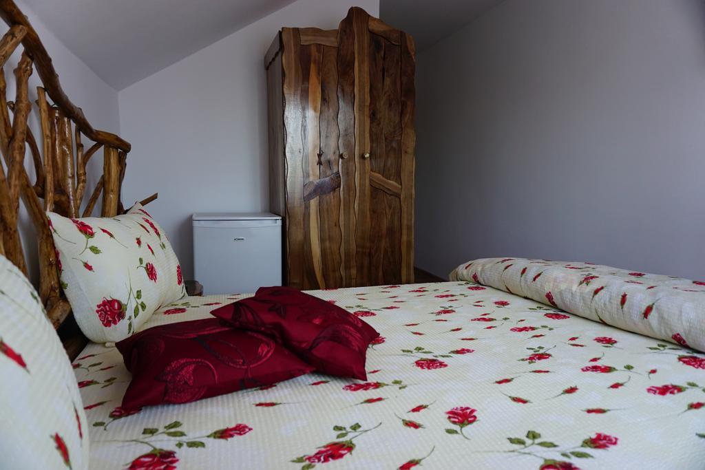 Casa Vlad Hotel Haţeg Екстериор снимка