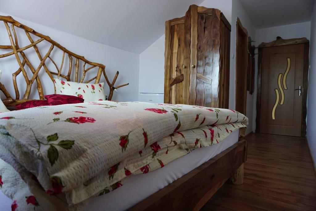 Casa Vlad Hotel Haţeg Екстериор снимка